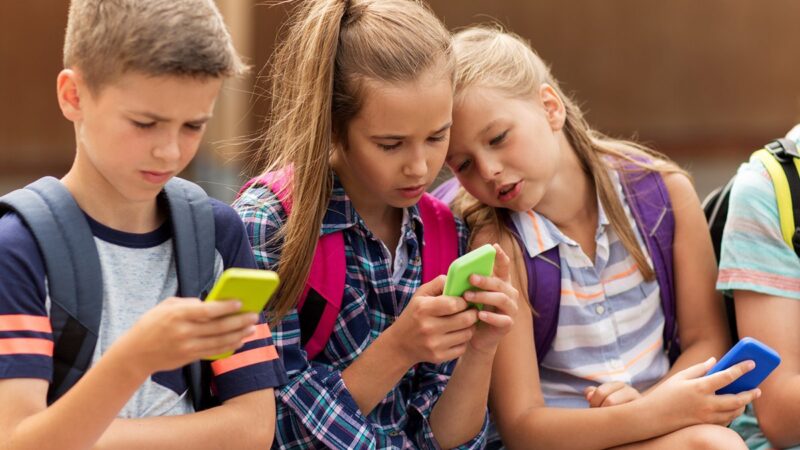 La Importancia de educar para el buen uso del celular